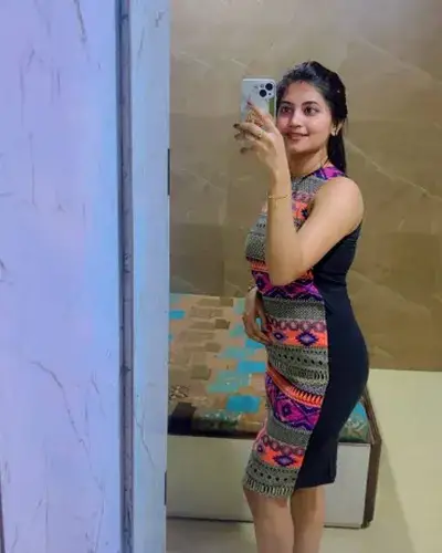 Escort Thasra